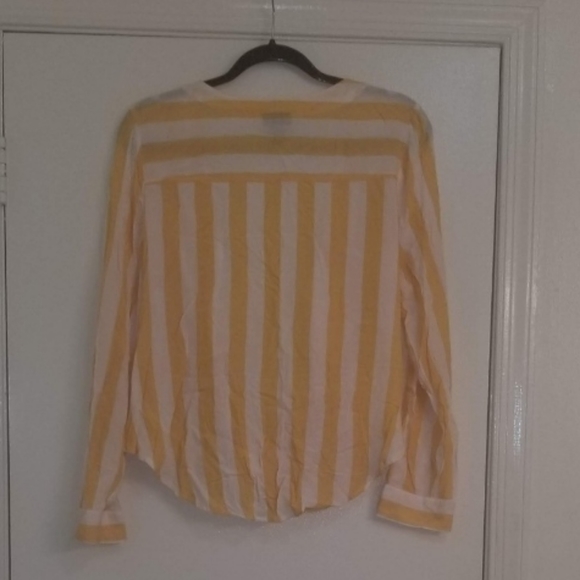 💖 3 for $15 Ana Blouse - Picture 2 of 3